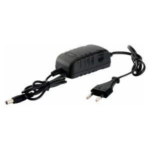 Napajalnik 12V/2A vtični DO