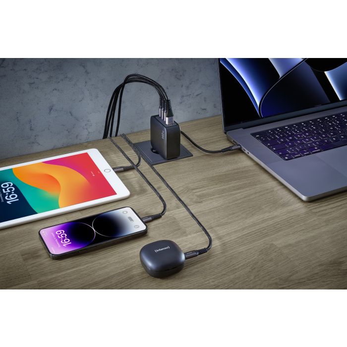 Intenso 140W GaN napajalnik s priključkom 3xUSB-C in 1xUSB-A ter priloženim 2M 200W USB-C kablom - slika 4