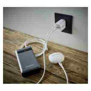 Intenso 30W napajalnik z USB-C in USB-A W30AC