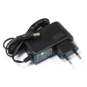 Mikrotik usmerjevalnik RB750GR3