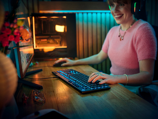 Tipkovnica Logitech G915 X, GL Tactile, žična, SLO g. - slika 4