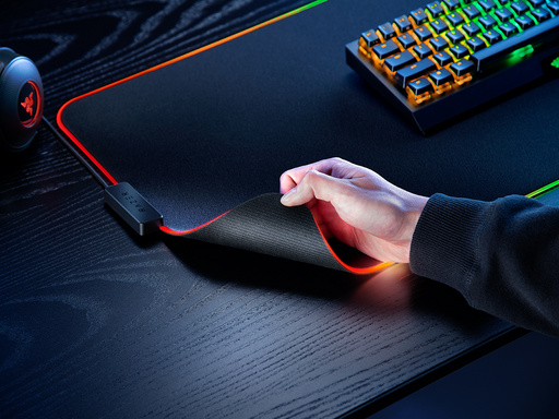 Podloga za miško Razer Strider Chroma - slika 5